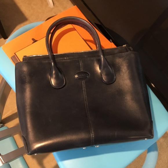 Tod’s Vintage Navy D-Bag - Picture 4 of 15